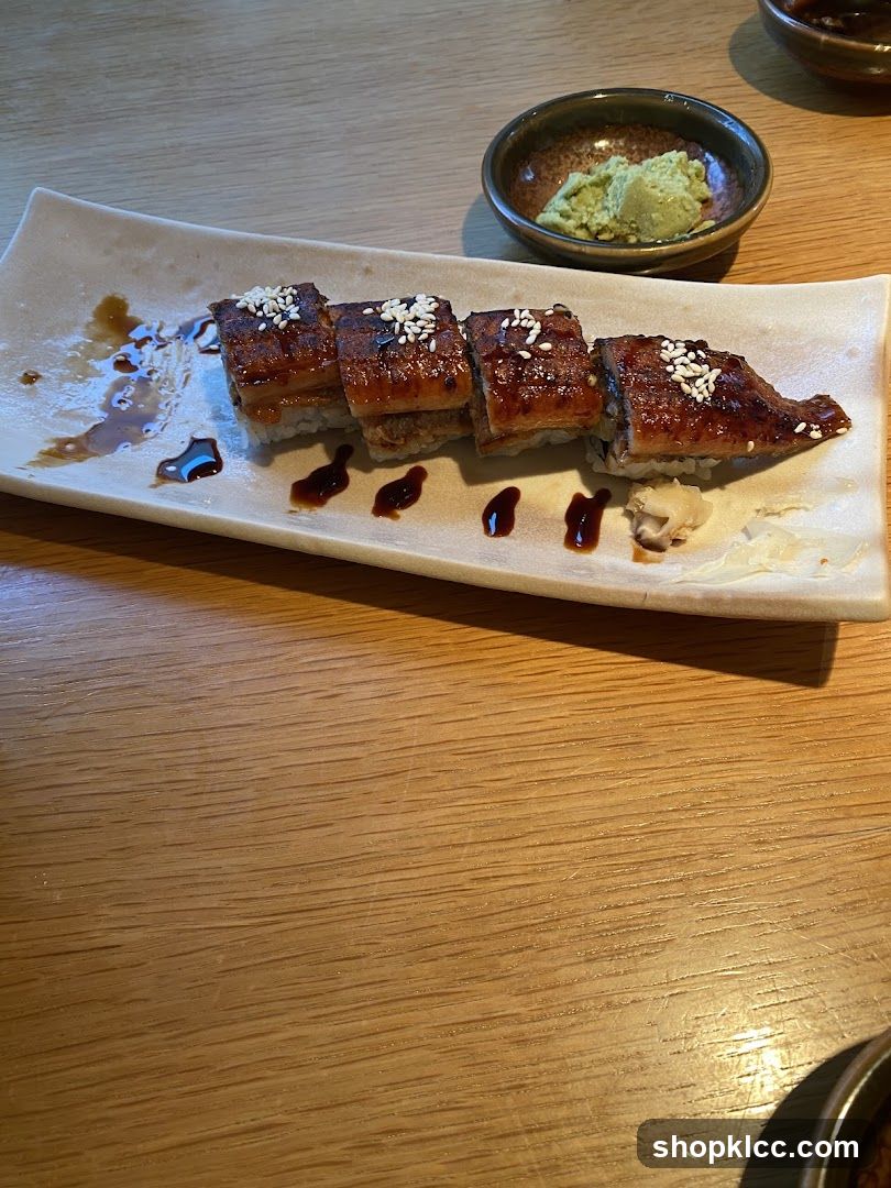 Unagi Sushi Roll