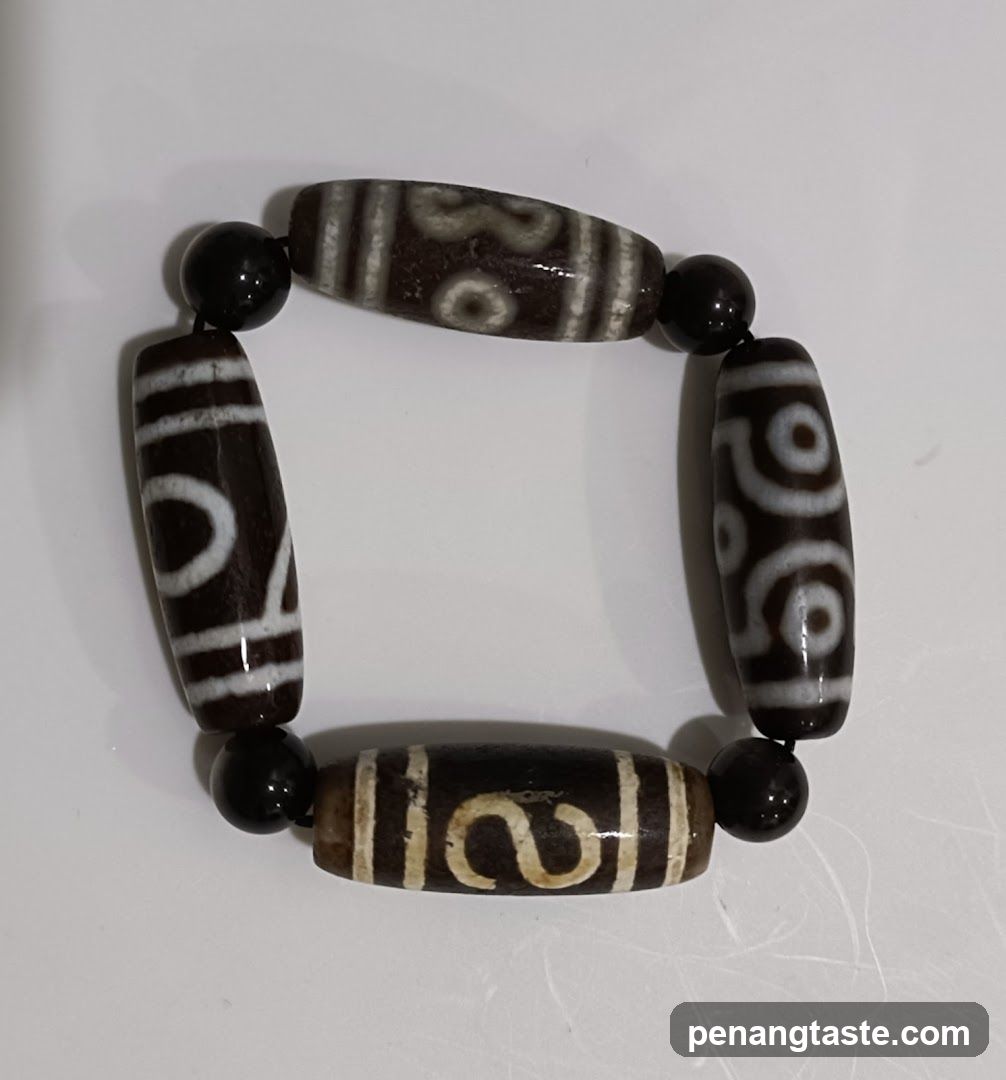 Bracelet with Dzi Beads