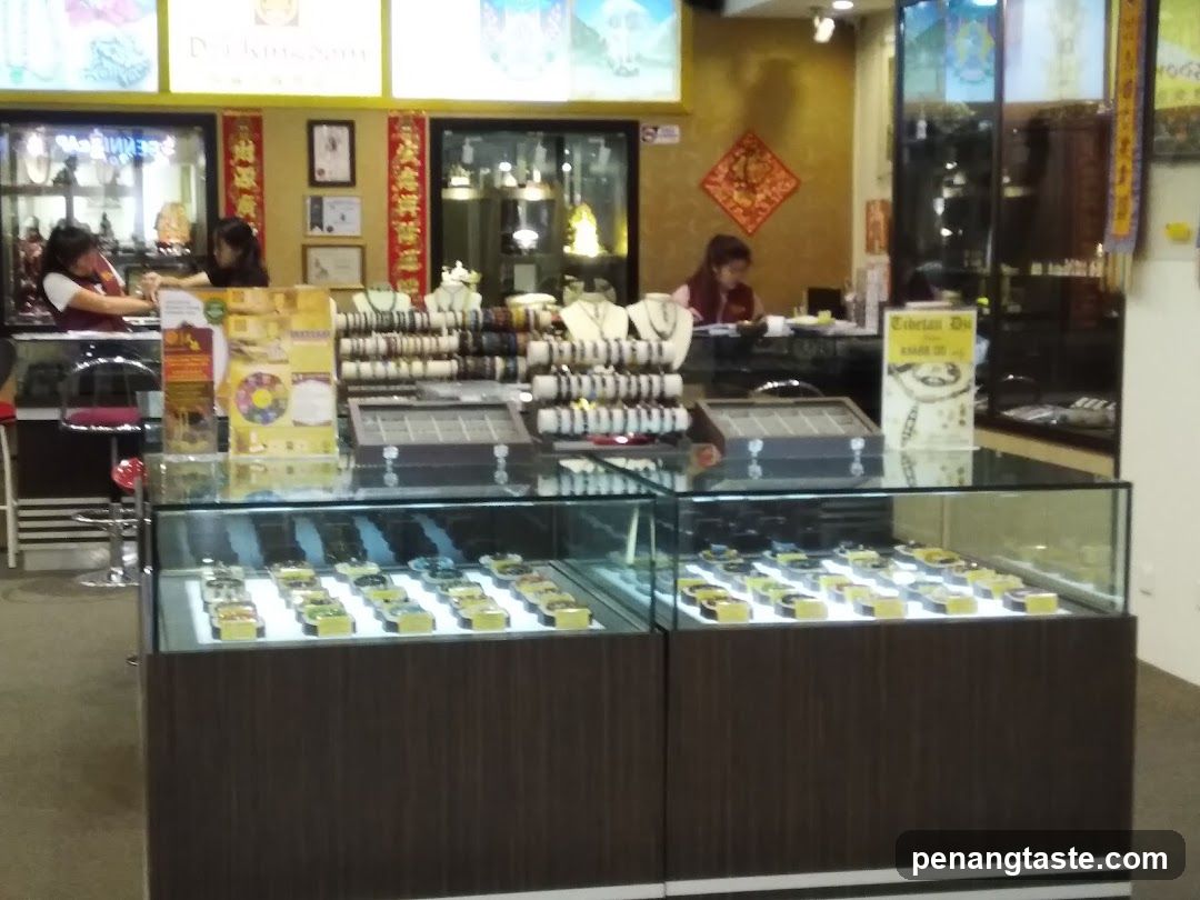 Jewelry Store Display