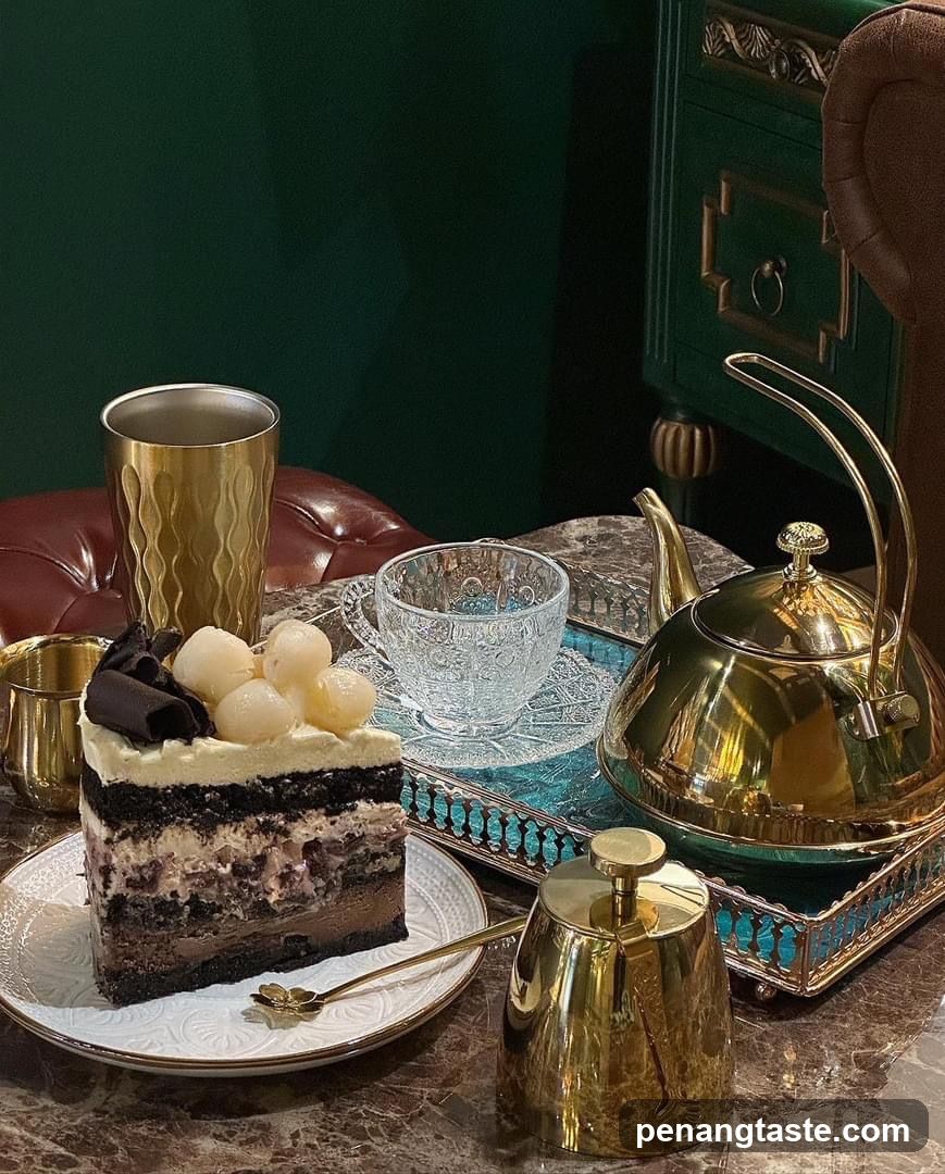 Dessert and Tea Set