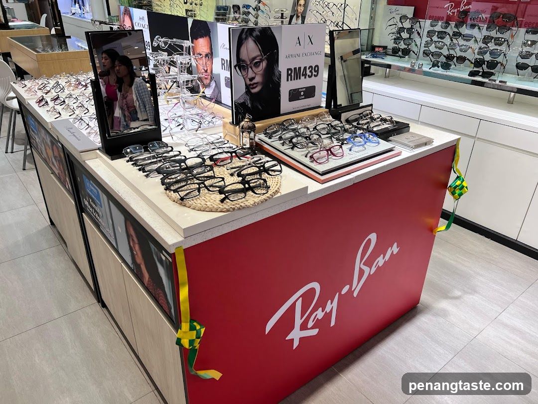 Eyeglasses Display