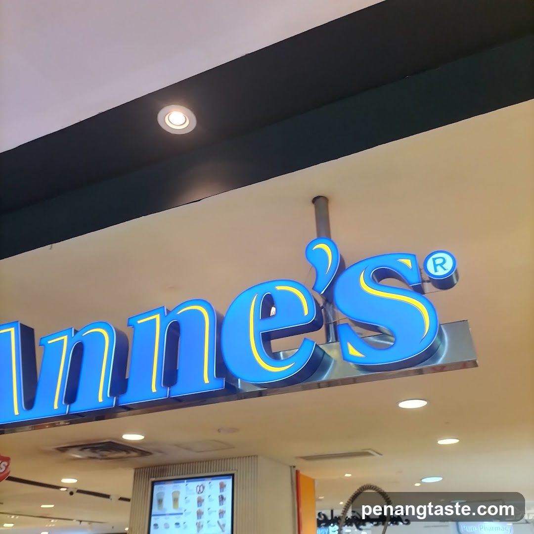 Auntie Anne's Signage