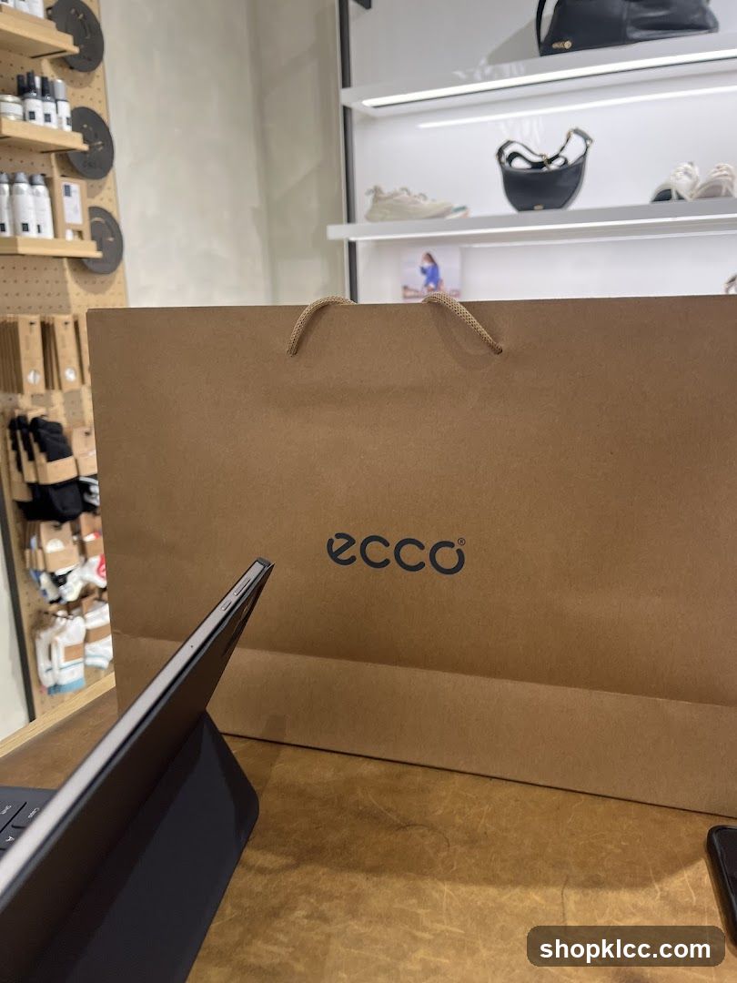Ecco Shopping Bag