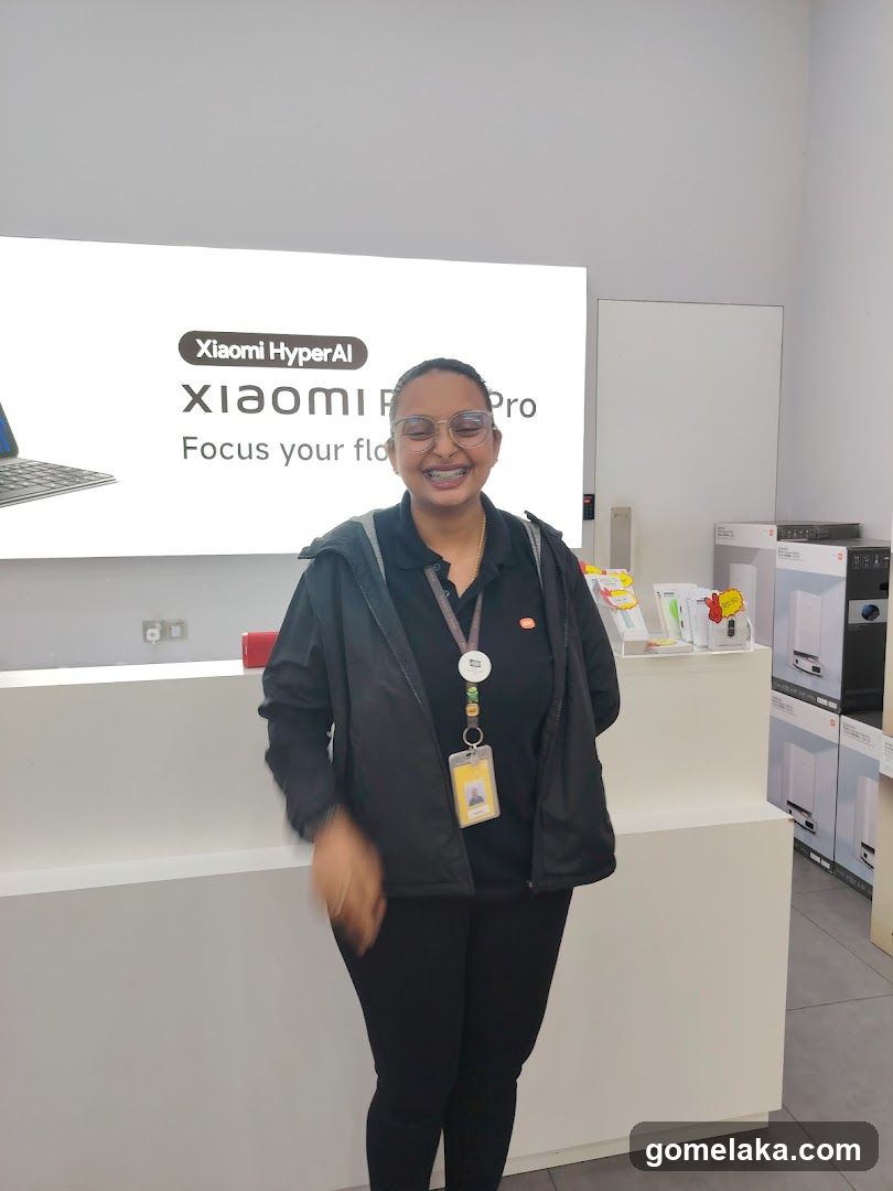 Staff Member in Xiaomi Store