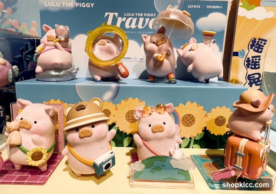 Lulu the Piggy Travel Series Display