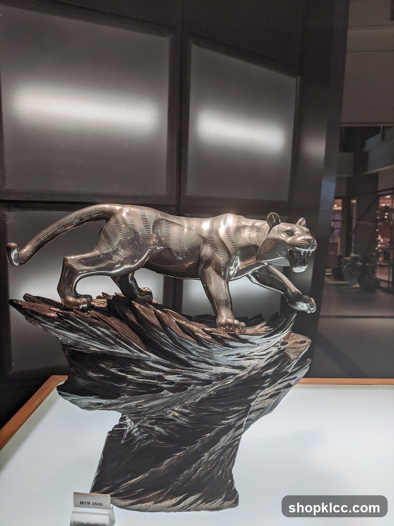 Tiger Sculpture