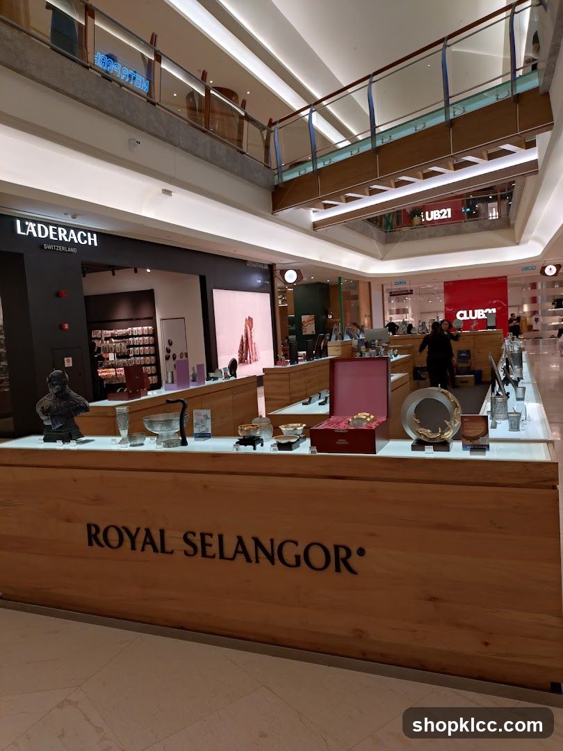Royal Selangor Store Display
