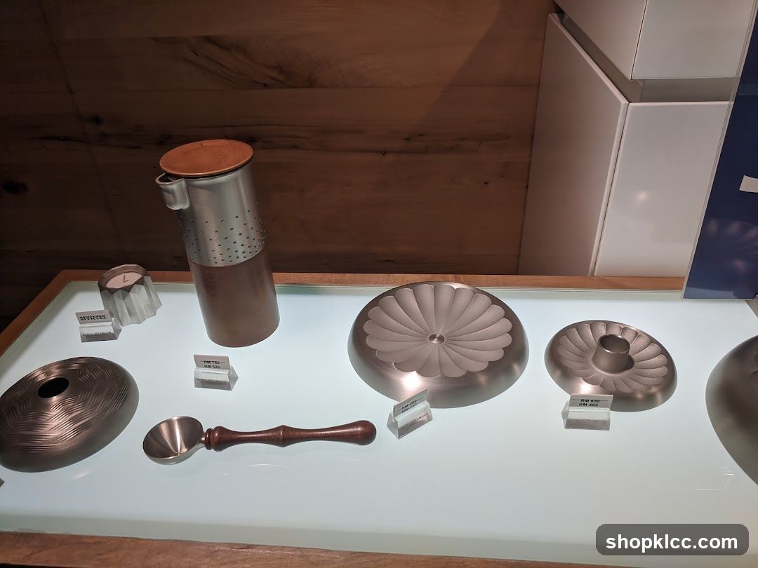 Display of kitchenware and decorative items