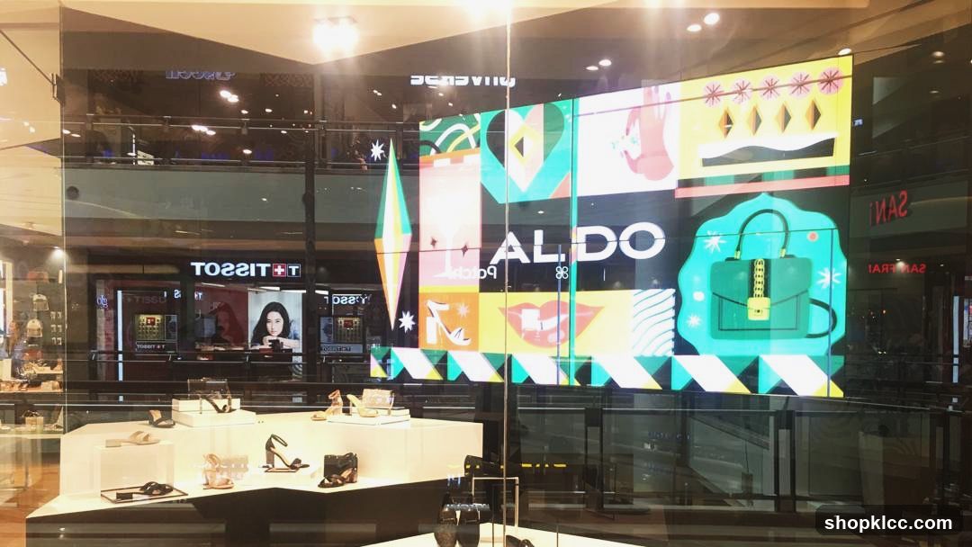 ALDO Store Display