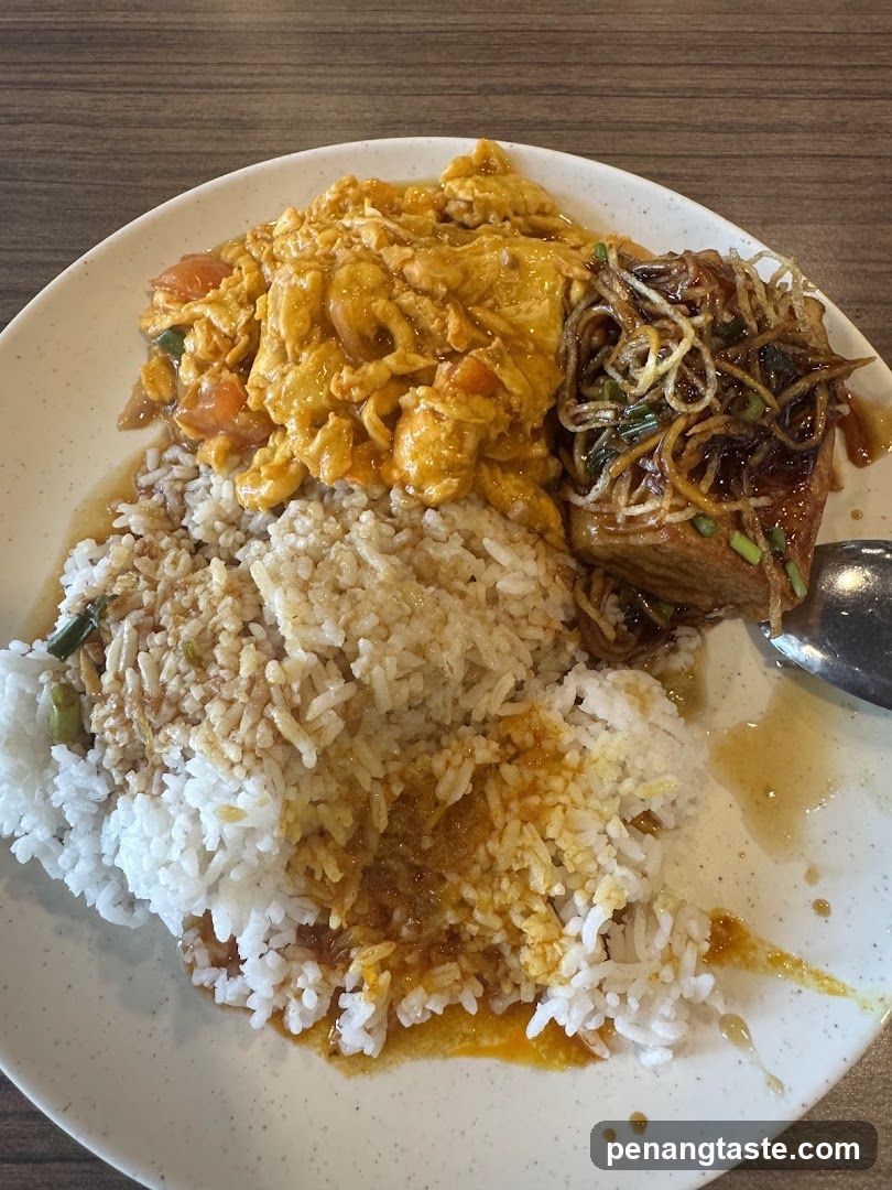 Rice with Stir-fried Eggs and Tofu