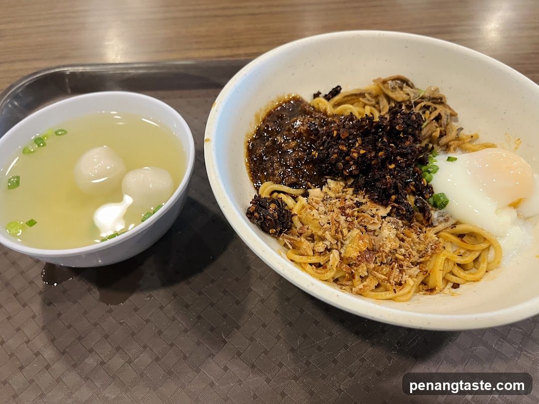 Noodles with Egg and Soup
