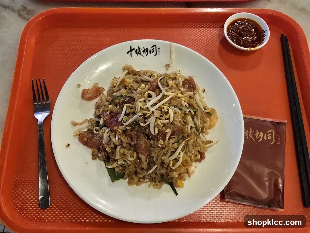 Fried Noodles with Chili Sauce
