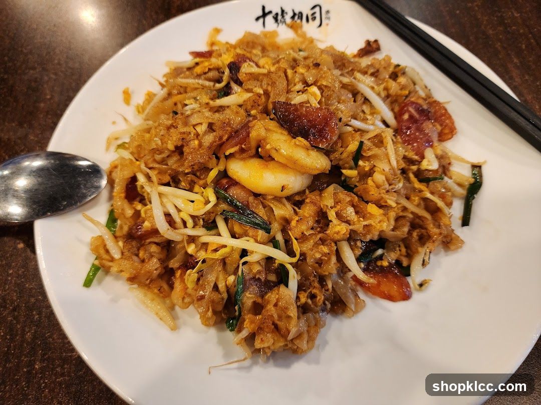 Fried Noodles with Shrimp and Sausage
