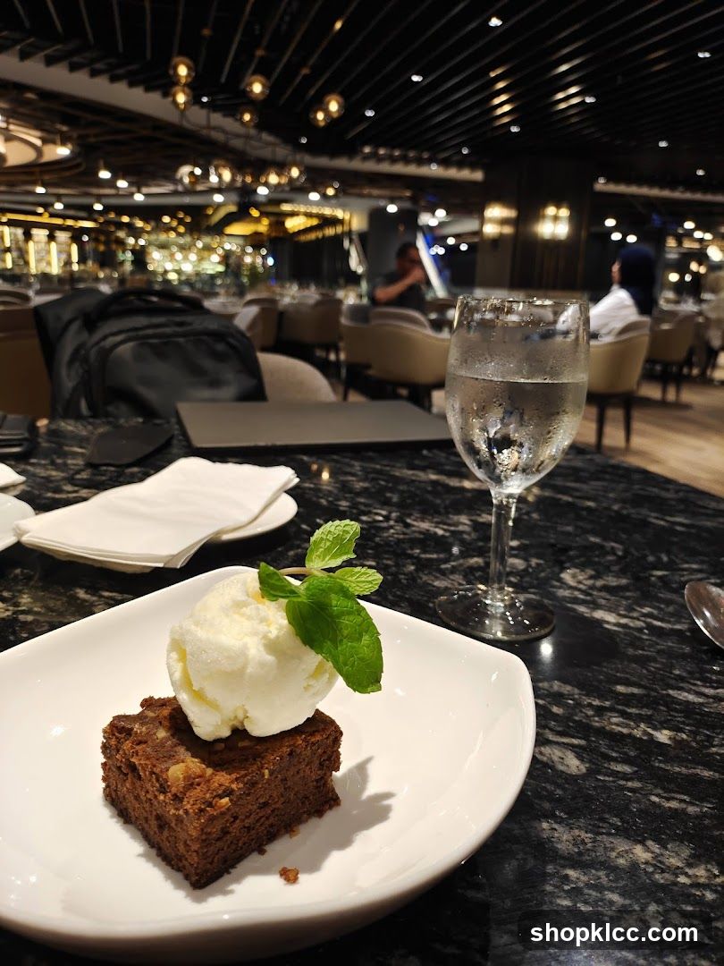 Dessert with Ice Cream