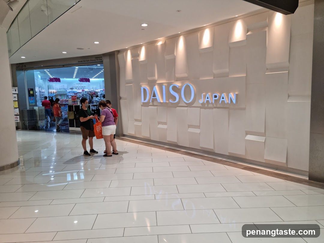 Daiso Japan Storefront