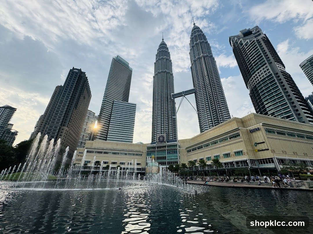 KLCC Swimming Pool