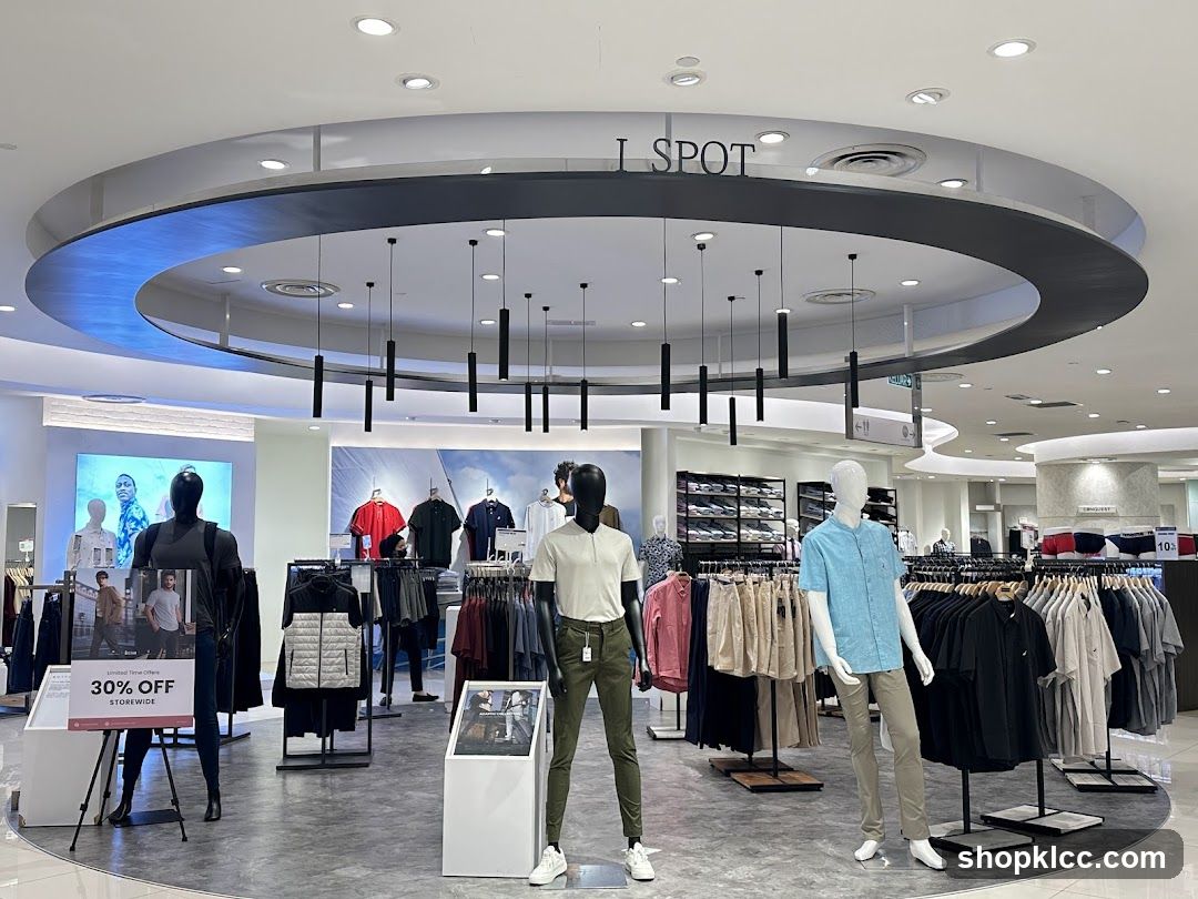 I SPOT Store Interior