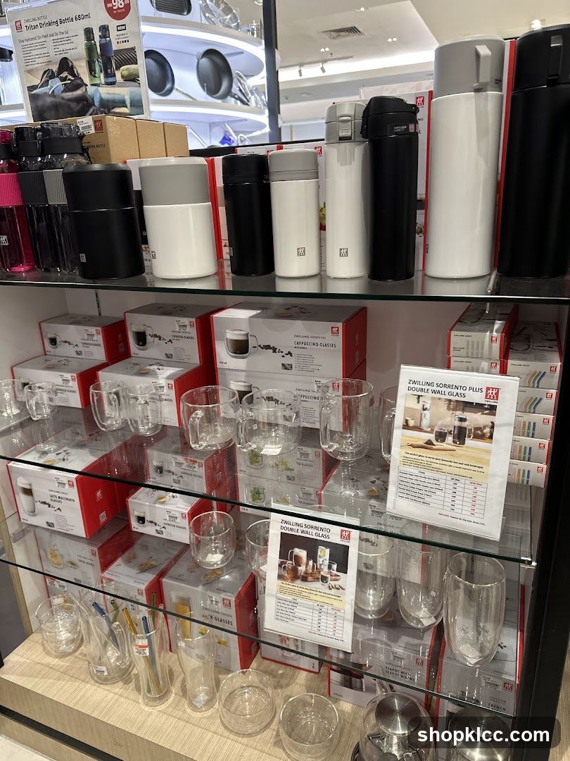 Kitchenware Display