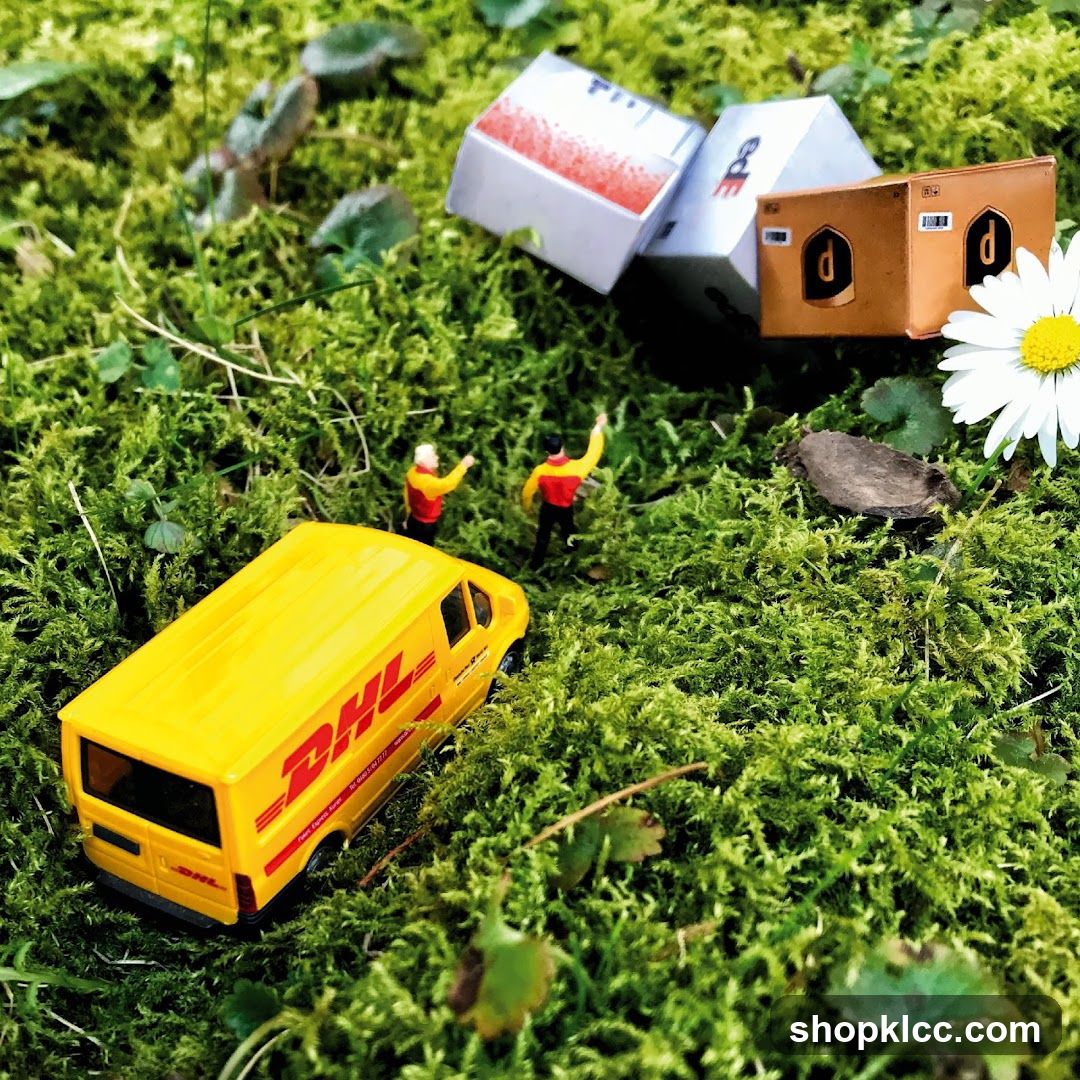 Miniature Delivery Scene