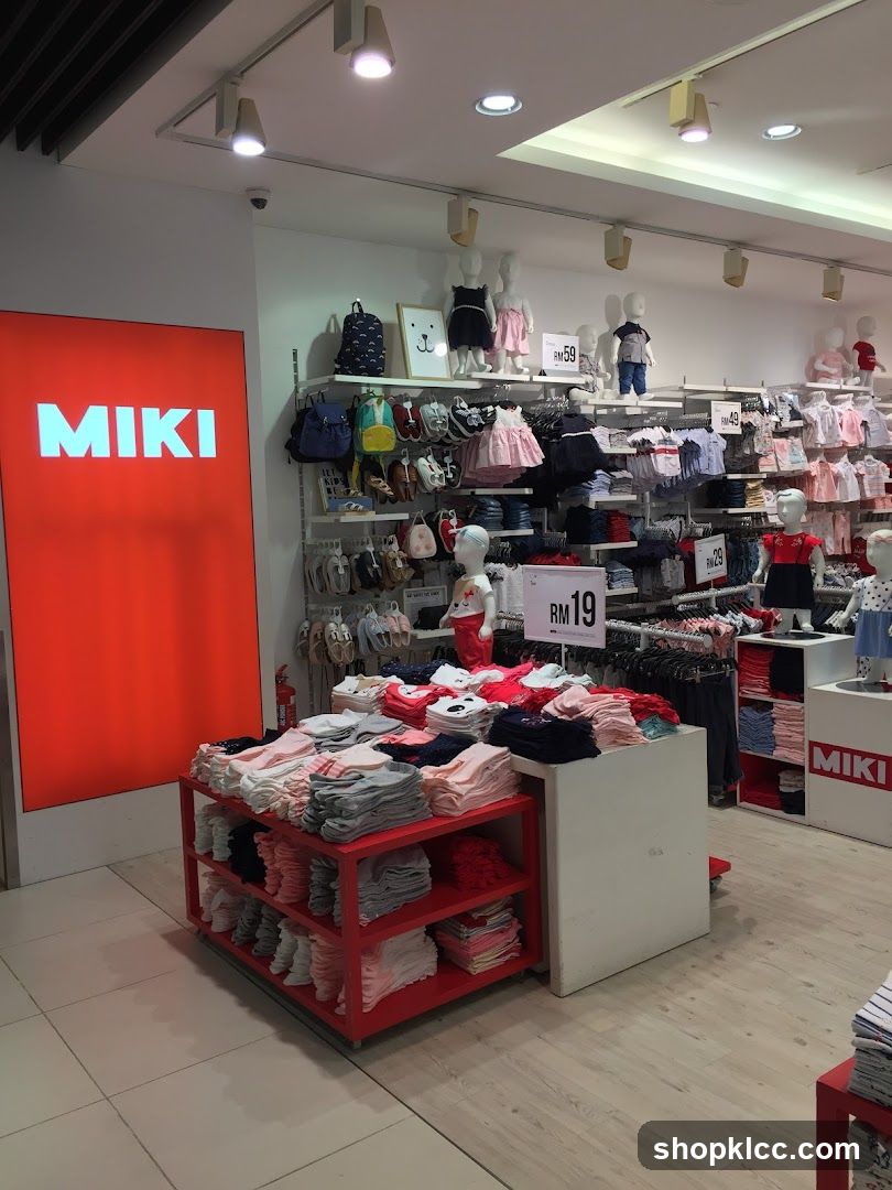 Children's Clothing Store Display