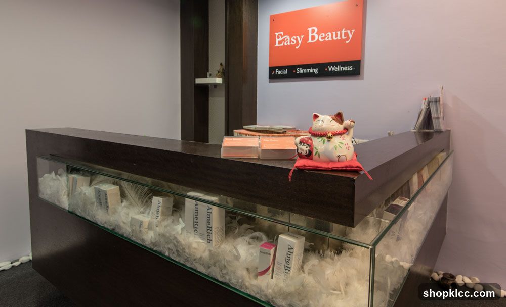 Beauty Salon Interior Display