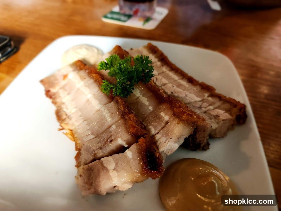 Crispy Pork Ribs with Sauce