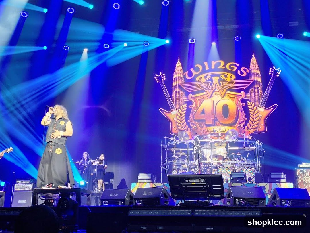 Wings 40 Ta Hui Concert Stage