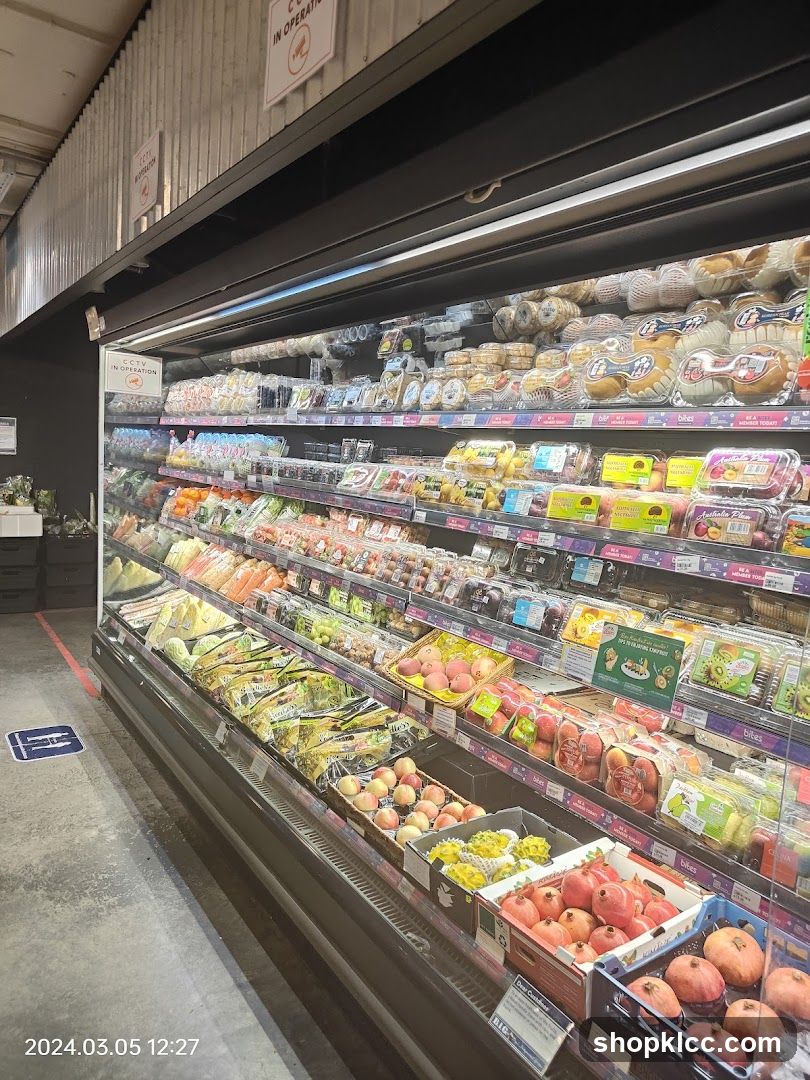 Supermarket Produce Aisle