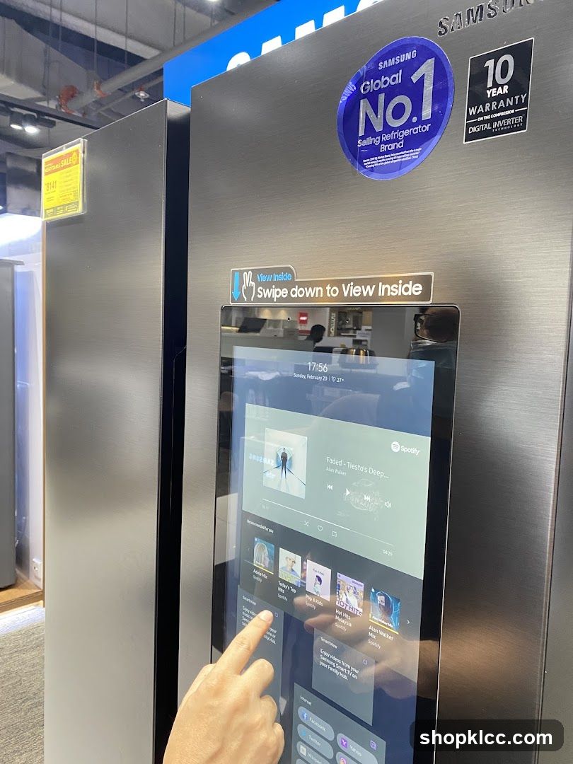 Samsung Refrigerator with Smart Hub