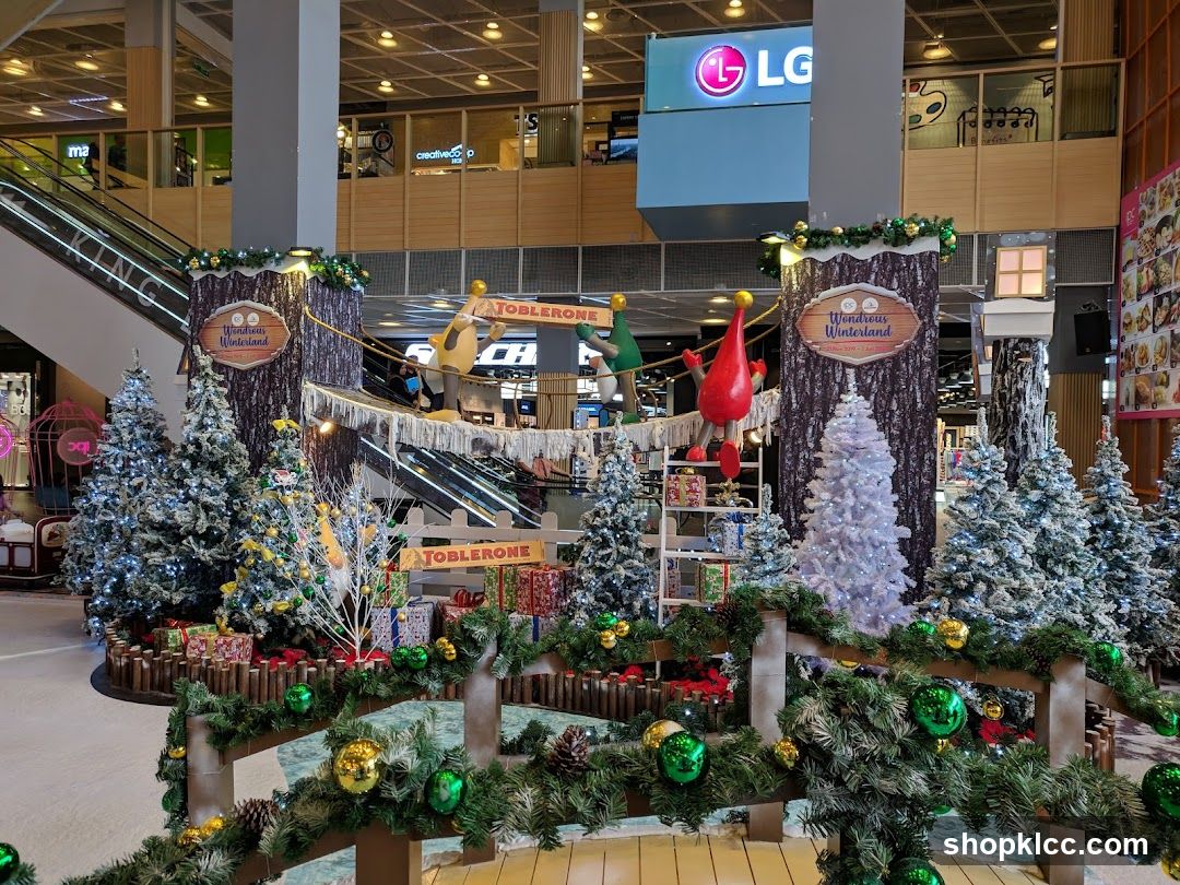 Christmas Wonderland Display