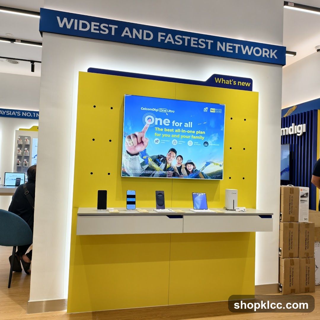 CelcomDigi Store Display