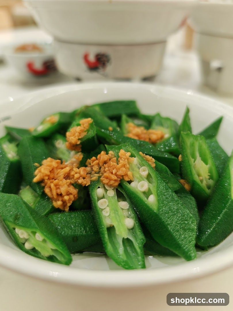 Steamed Okra with Garlic