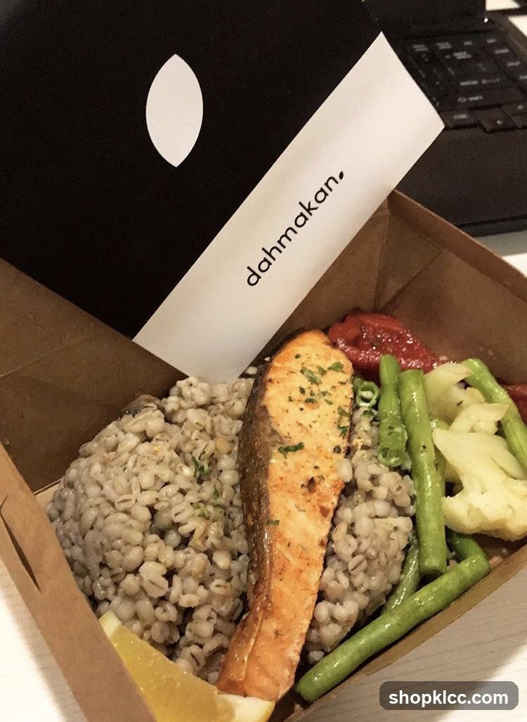 Salmon with Grains and Vegetables