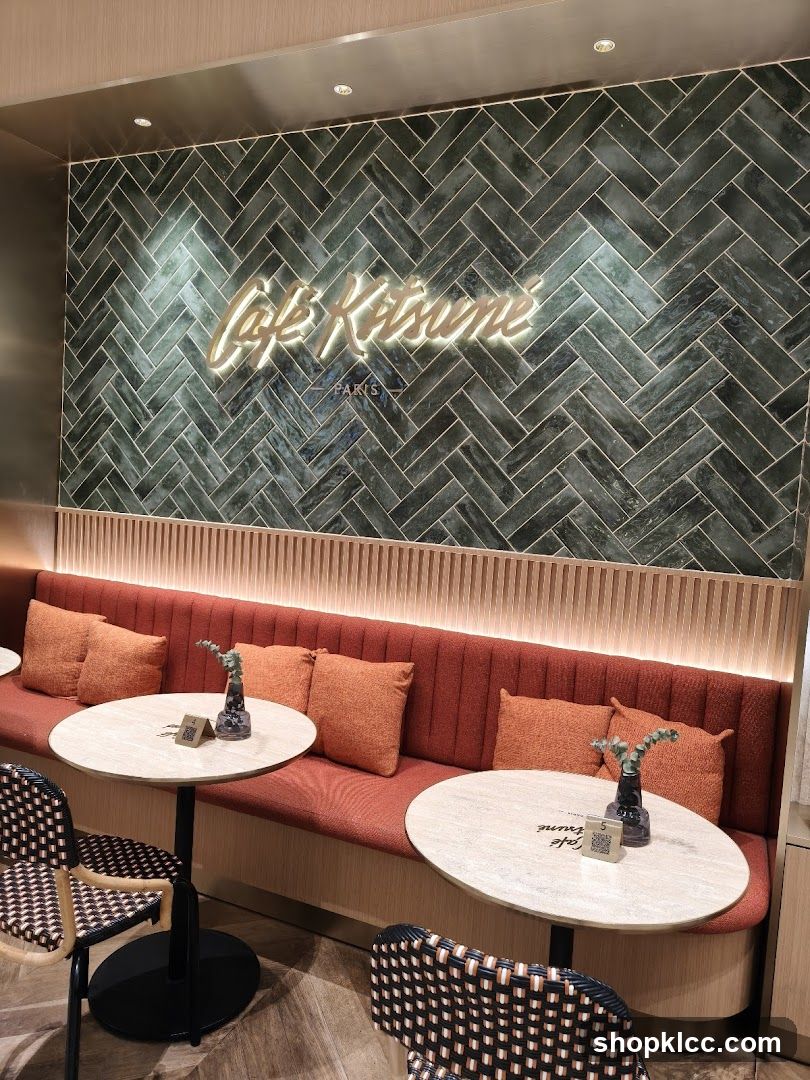 Cafe Kitsune Interior