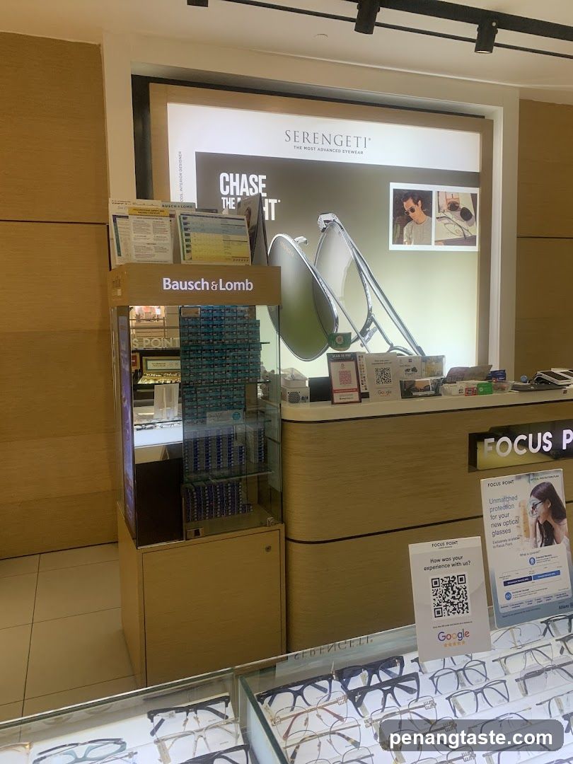Eyewear Store Display