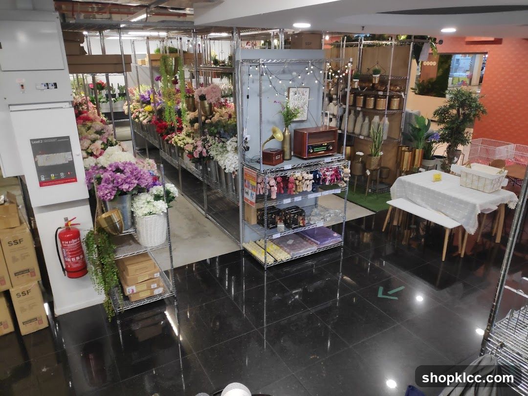 Flower and Home Decor Store