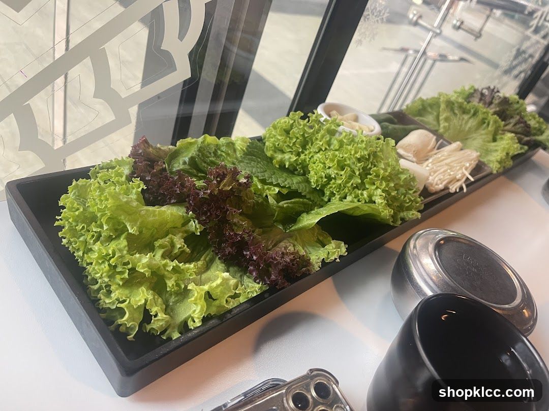 Lettuce and Vegetables Platter