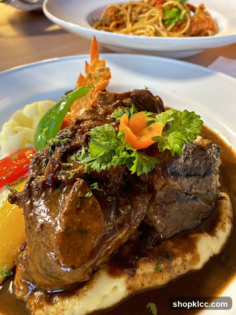 Braised Beef with Mashed Potatoes
