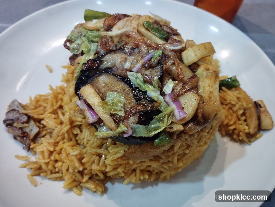 Rice dish with vegetables and meat
