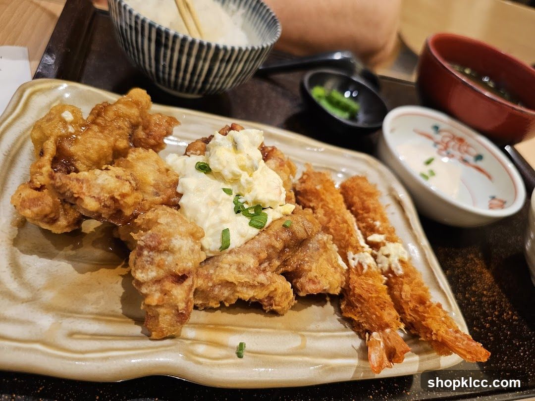 Fried Chicken and Shrimp Platter