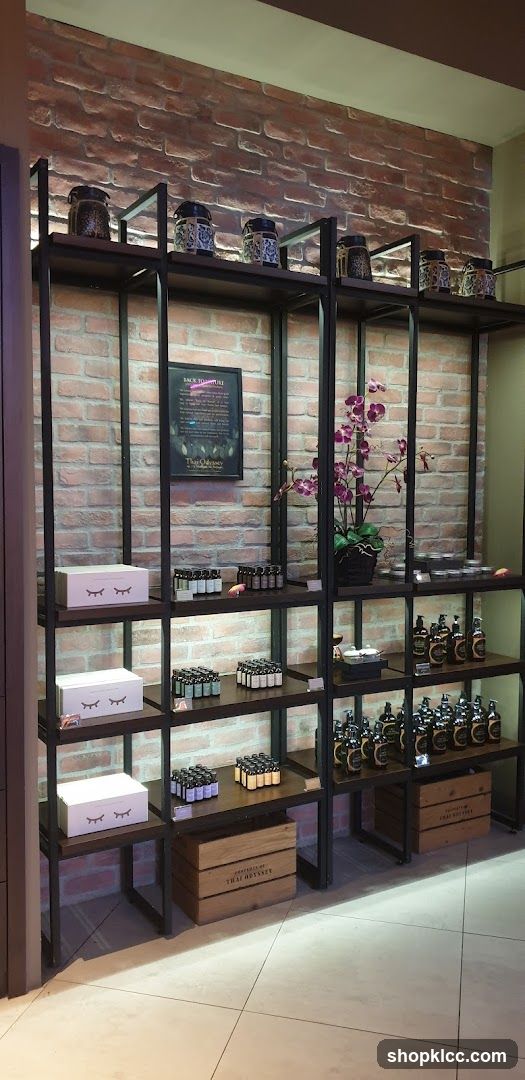 Retail Display Shelving