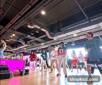 Celebrity Fitness Club