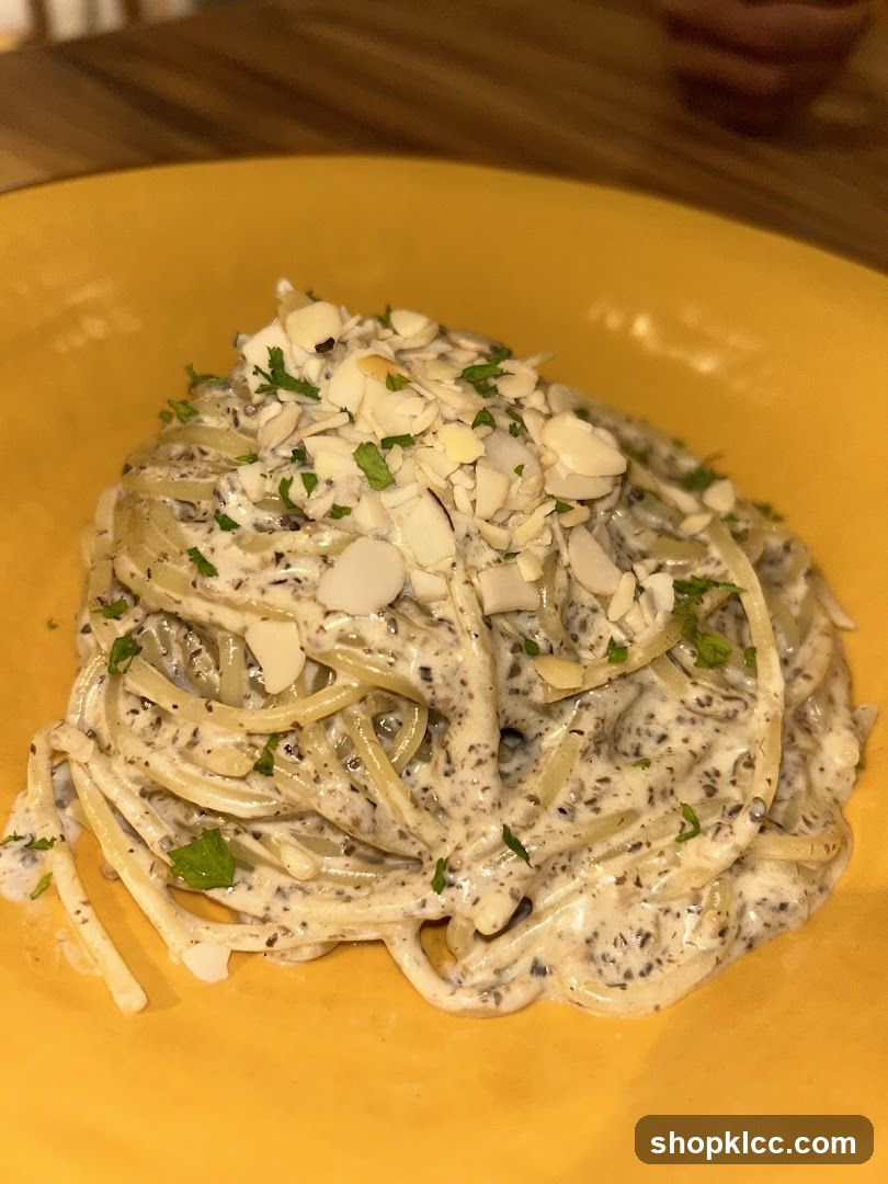 Creamy Pasta with Almonds