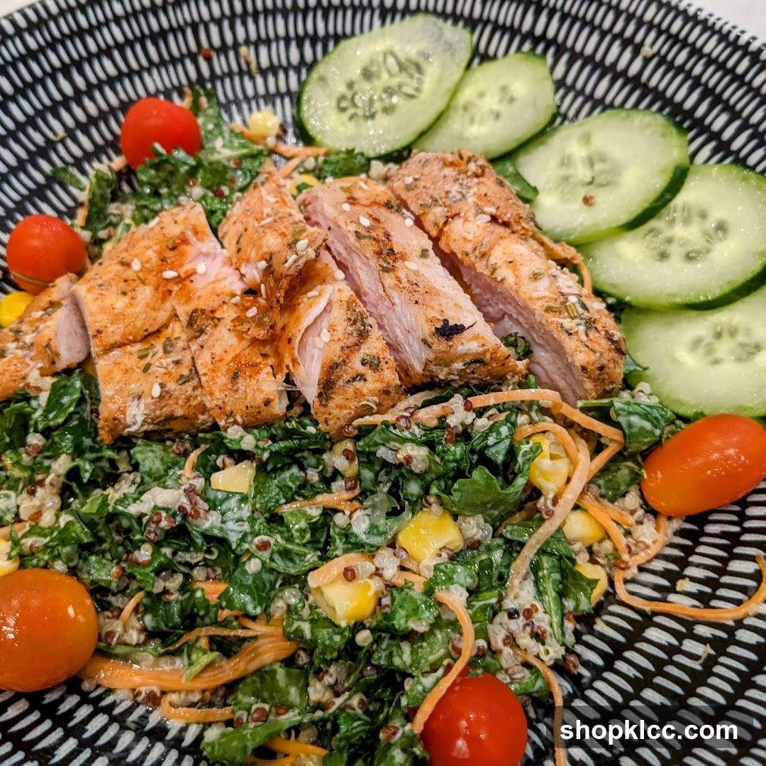 Chicken Salad with Quinoa and Vegetables