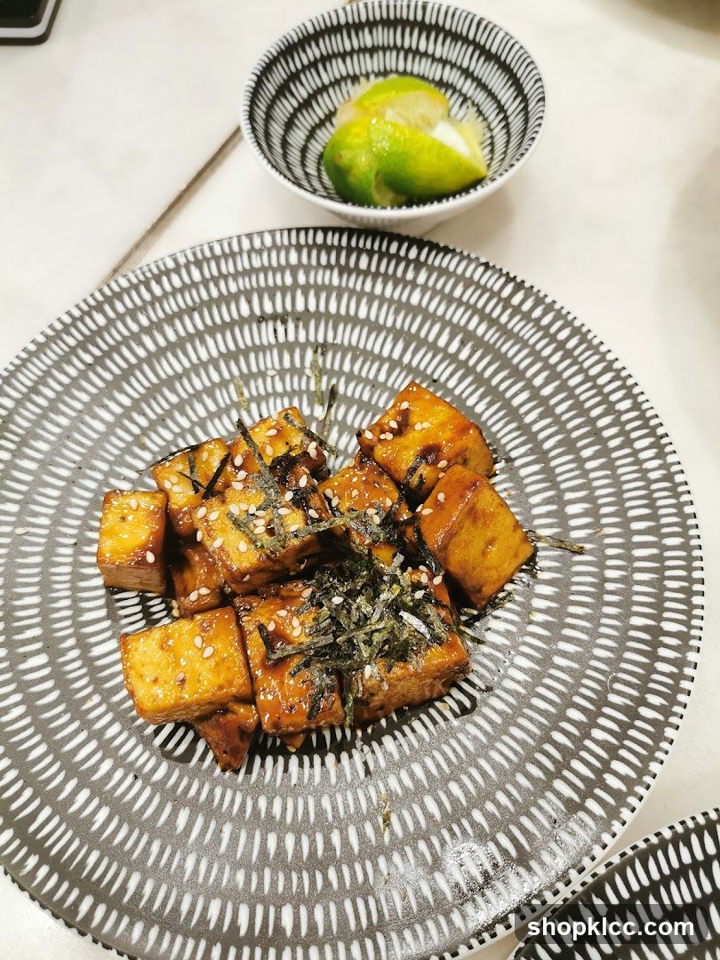 Fried Tofu with Sesame Seeds and Seaweed