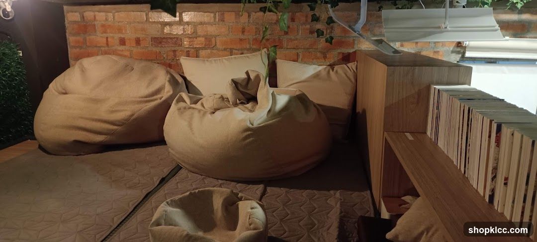 Cozy Seating Area