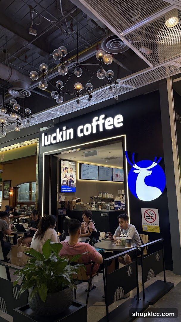 Luckin Coffee Storefront