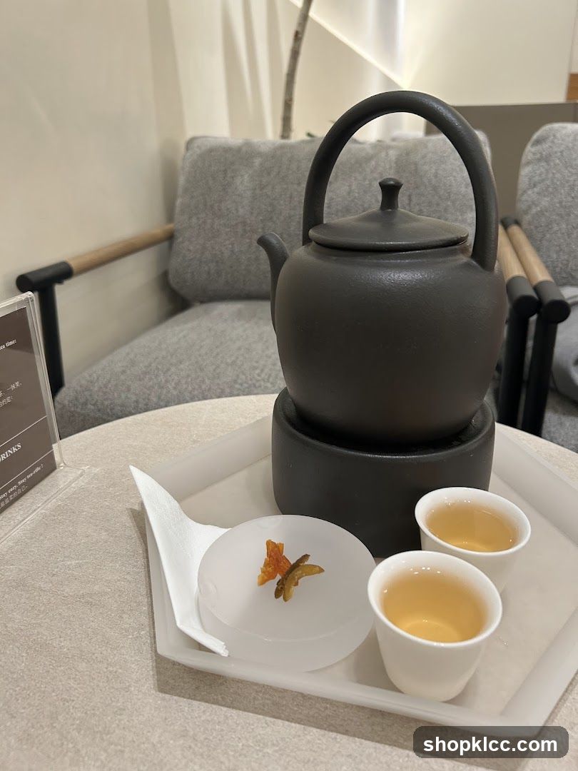 Tea Set with Garnish
