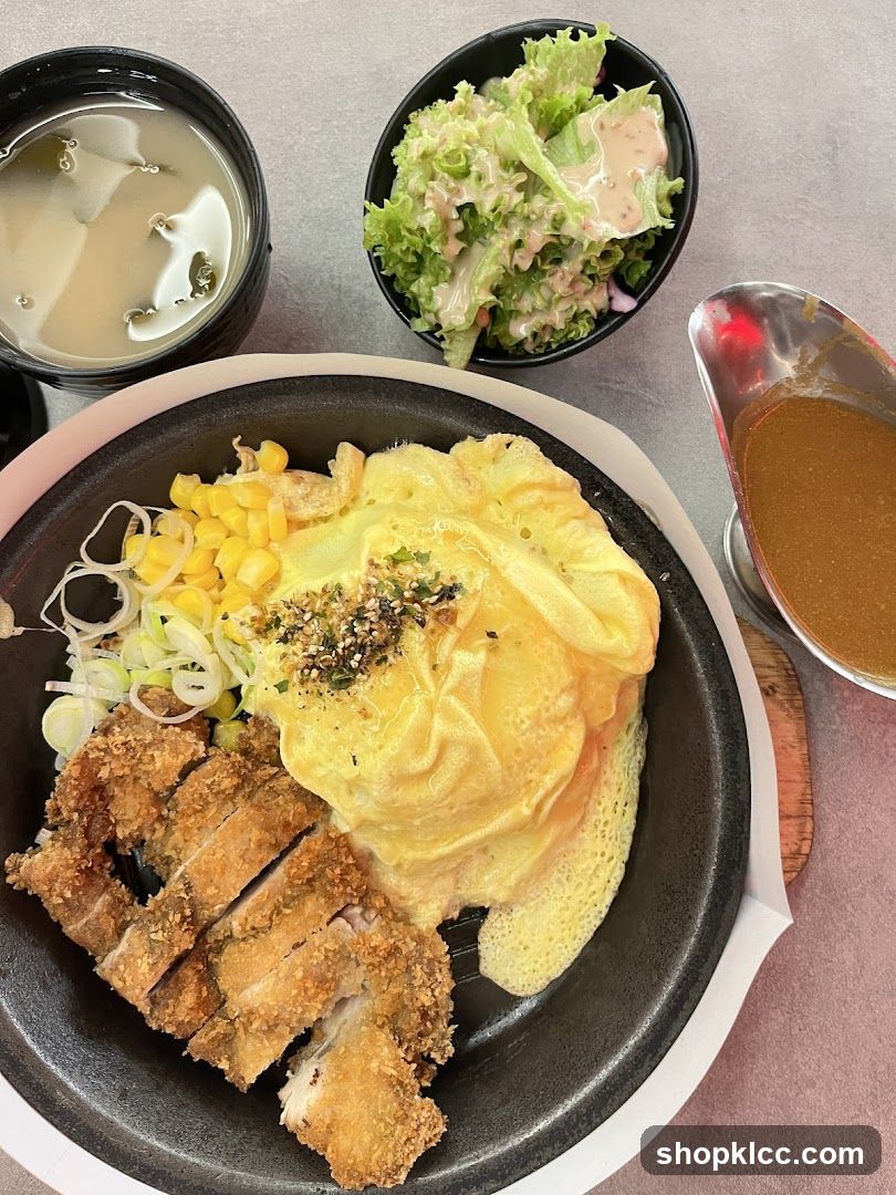 Omelette with Fried Chicken and Curry