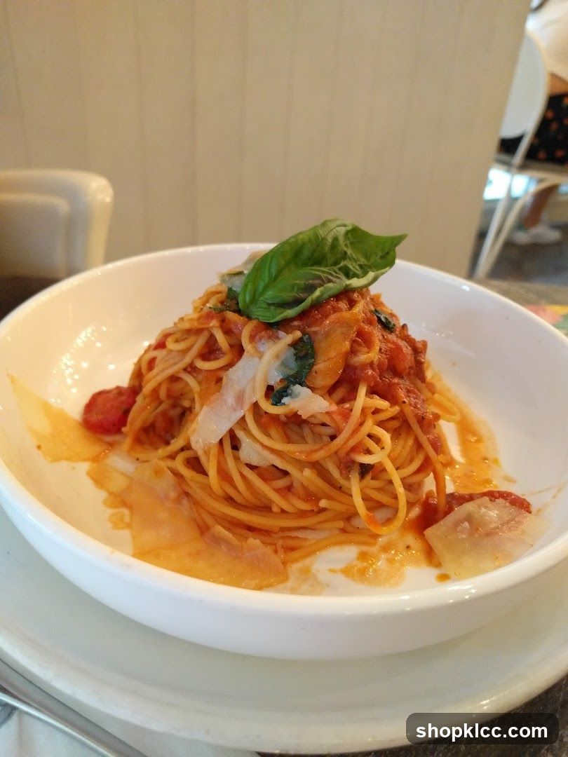 Spaghetti with Tomato Sauce